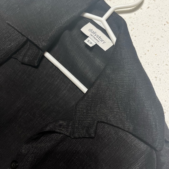 Black Chic Chemise - Picture 3 of 4